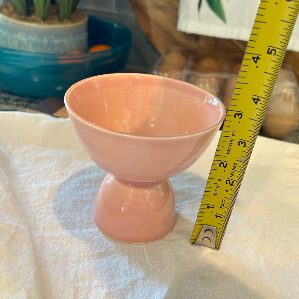 Vintage Pink Lue Ray Egg Cup
